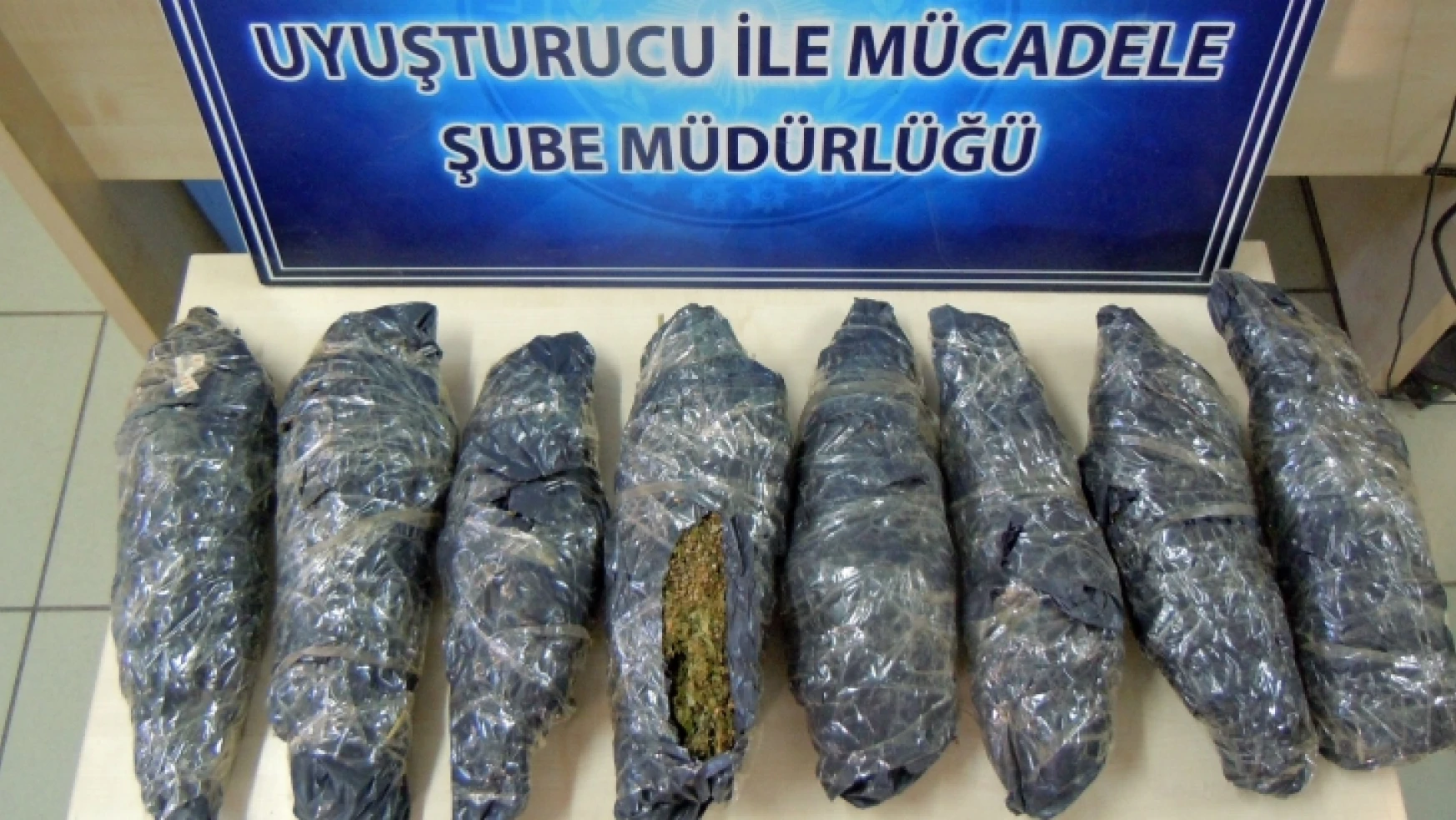 Polis 1 kilo 342 gram uyuşturucu madde ele geçirdi