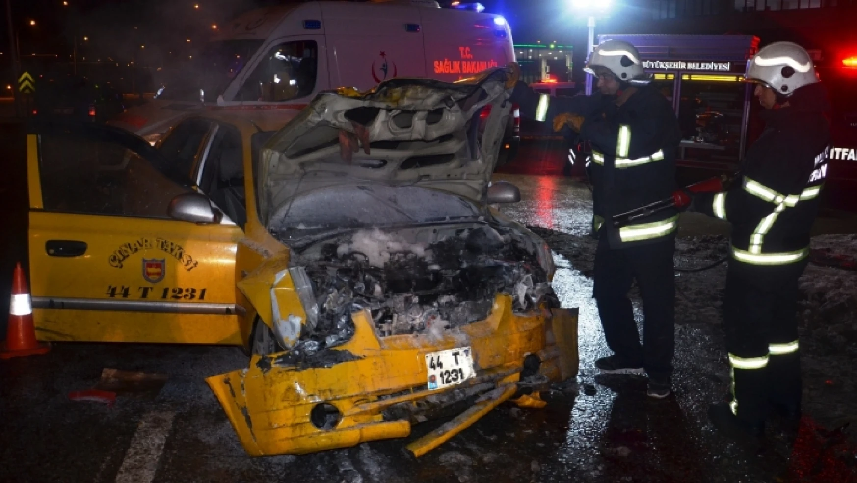 Malatya'da feci kaza: 7 yaralı