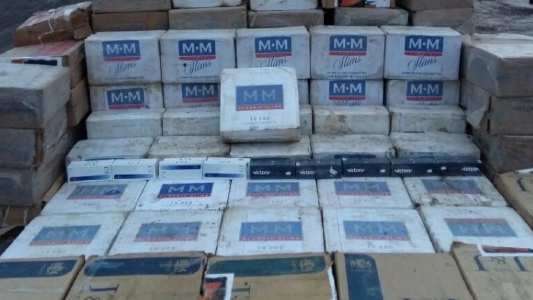 Darende'de 4 bin paket kaçak sigara ele geçirildi
