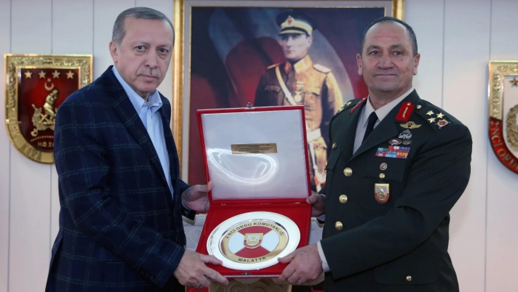Erdoğan, 2. Ordu Komutanlığını ziyaret etti