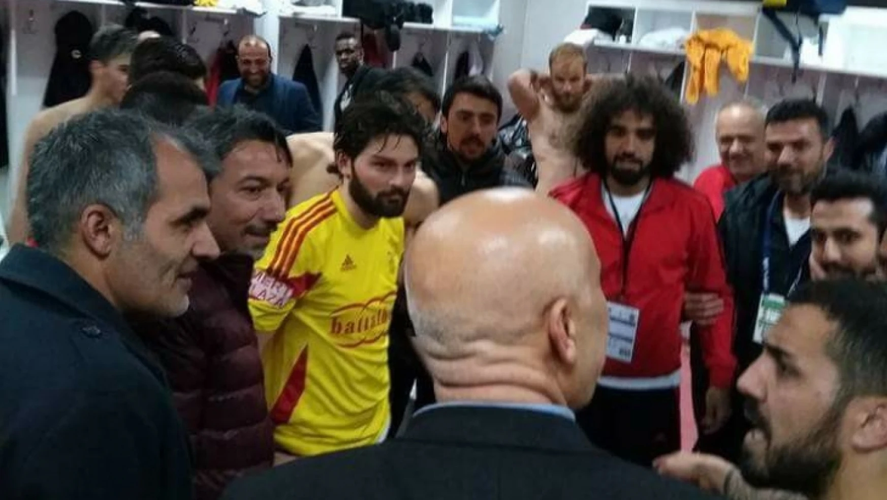 Evkur Yeni Malatyaspor camiası şampiyonluk için kenetlendi
