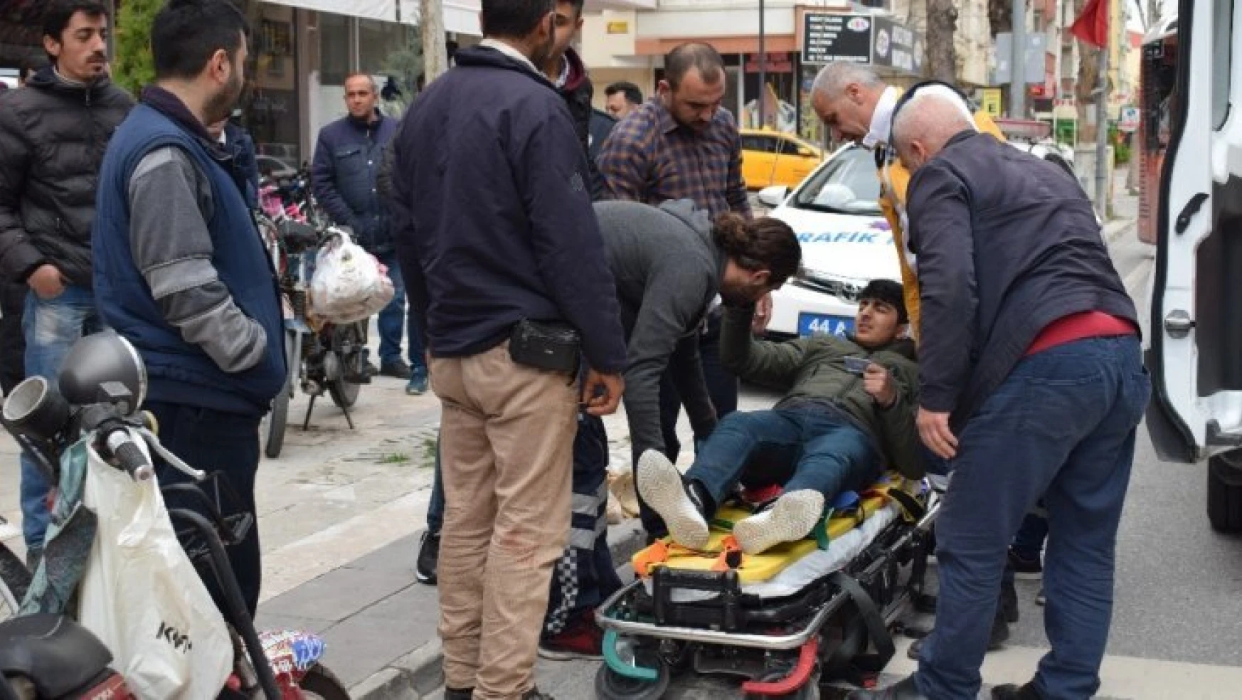 Malatya'da motosikletler çarpıştı: 1 yaralı