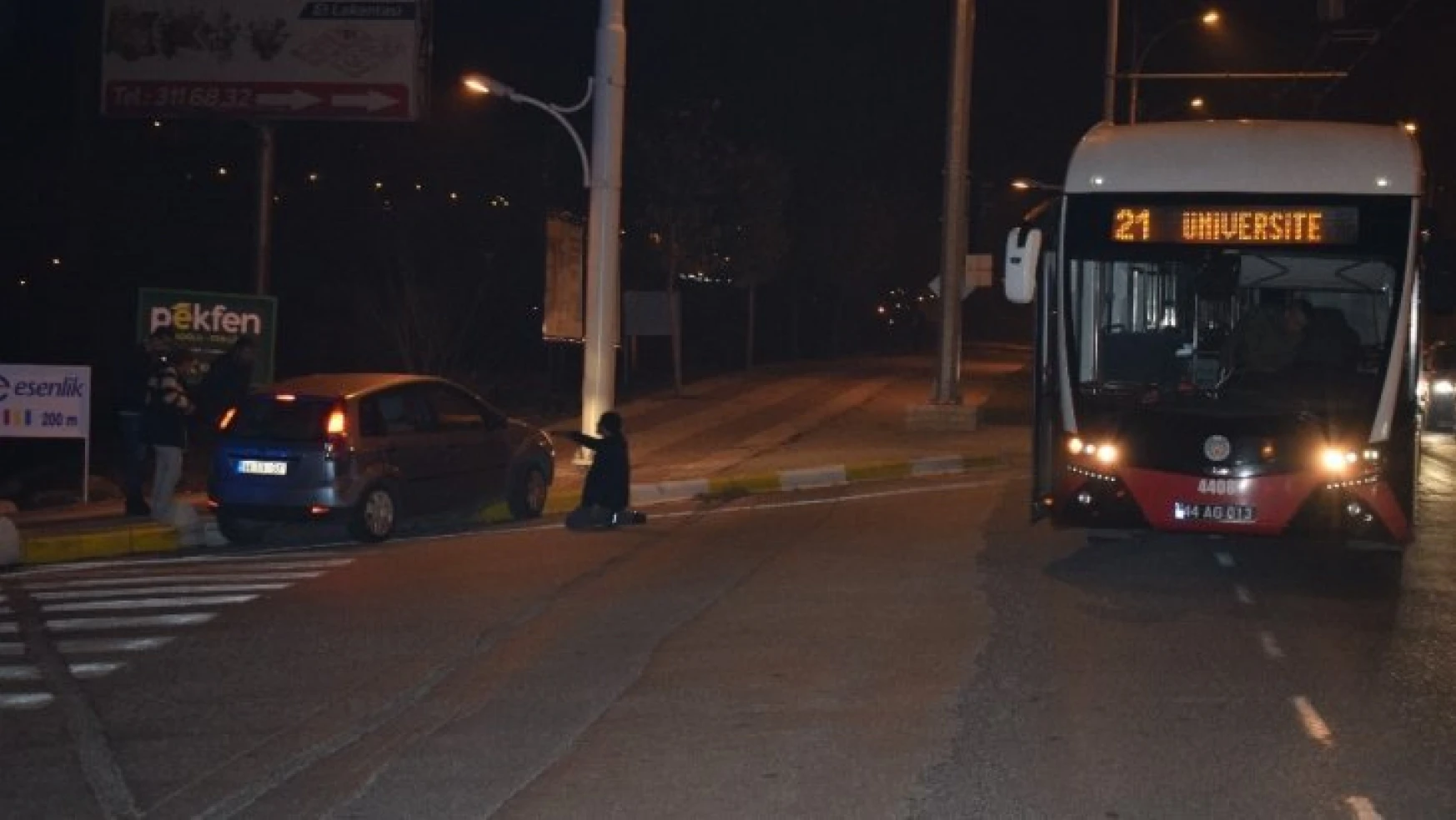 Malatya'da trambüs ile otomobil çarpıştı