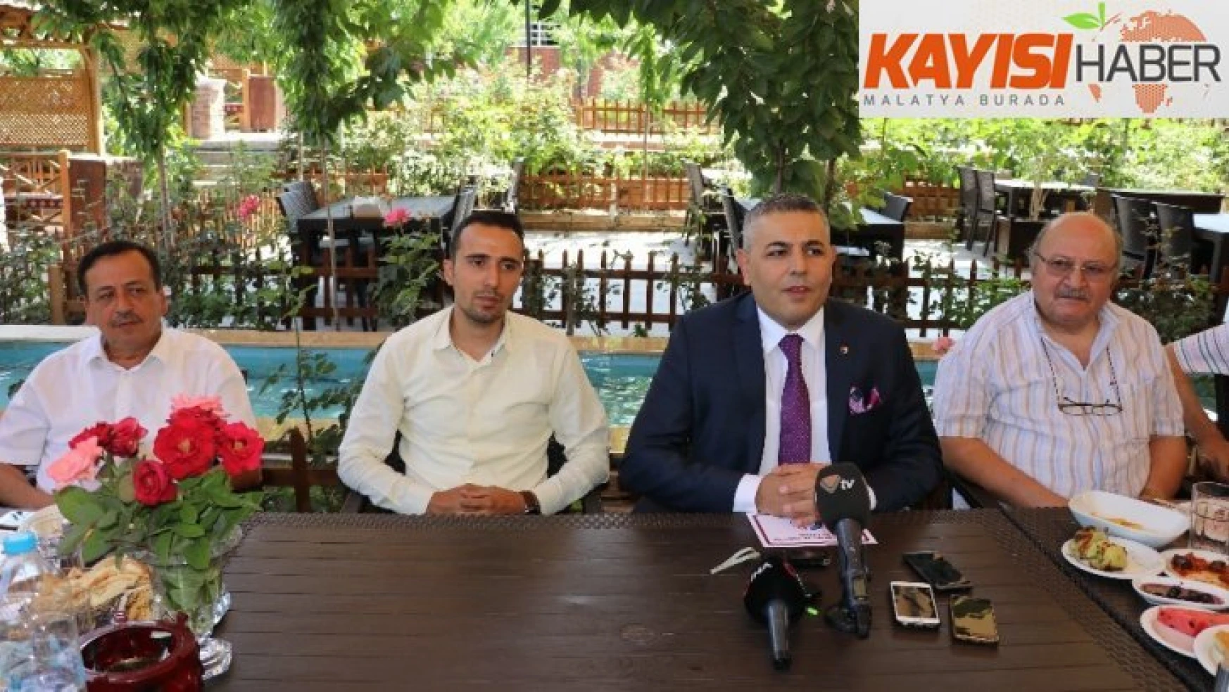 MTSO Başkanı Sadıkoğlu basınla kahvaltıda buluştu
