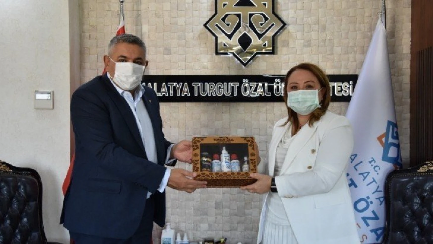 MTSO Başkanı Sadıkoğlu'ndan Rektör Karabulut'a ziyaret