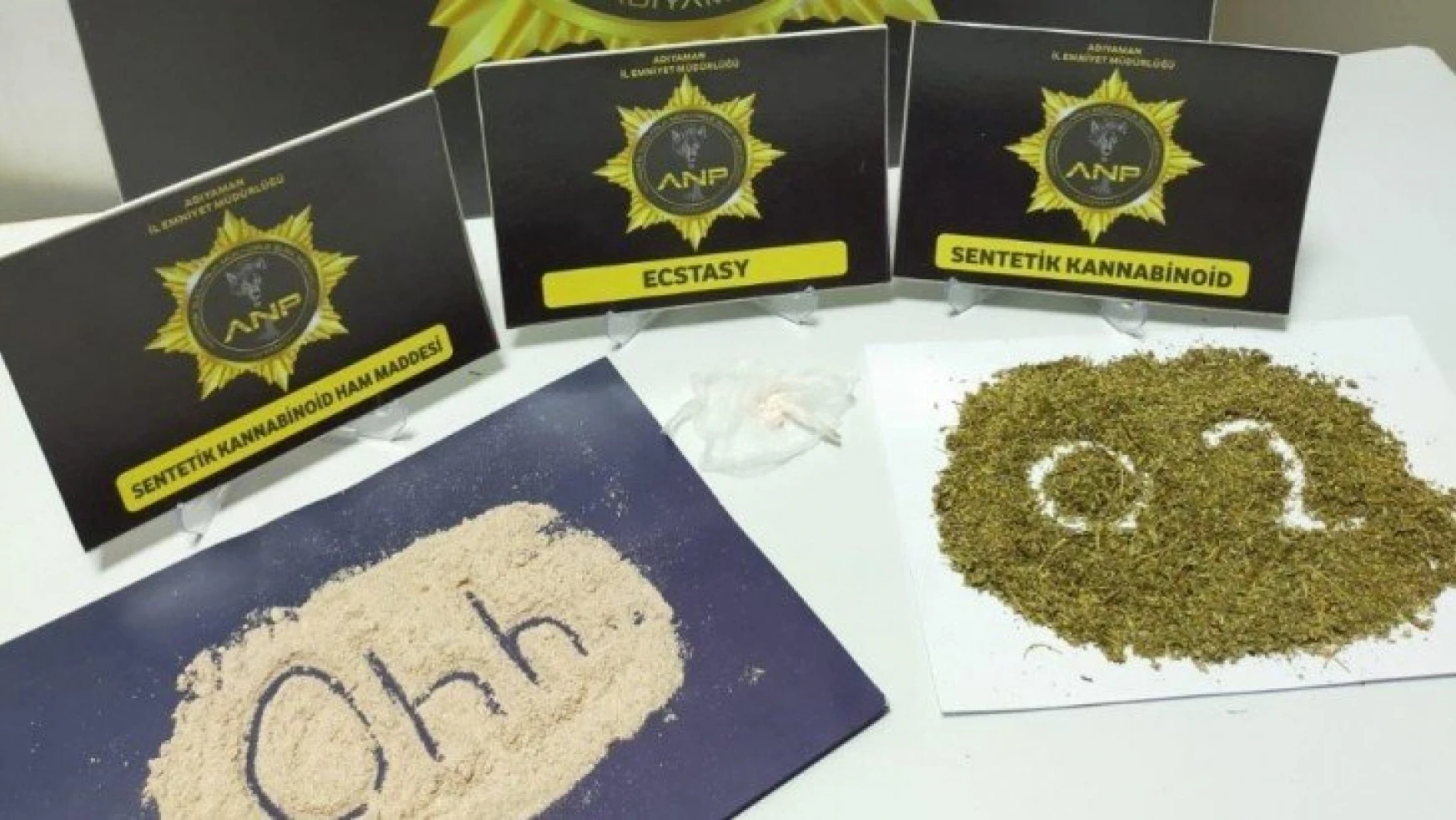 Narkotik polislerinden 'Ohh' mesajı