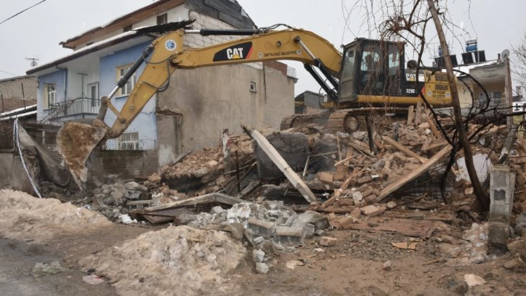 Battalgazi Belediyesi evi yıktı!
