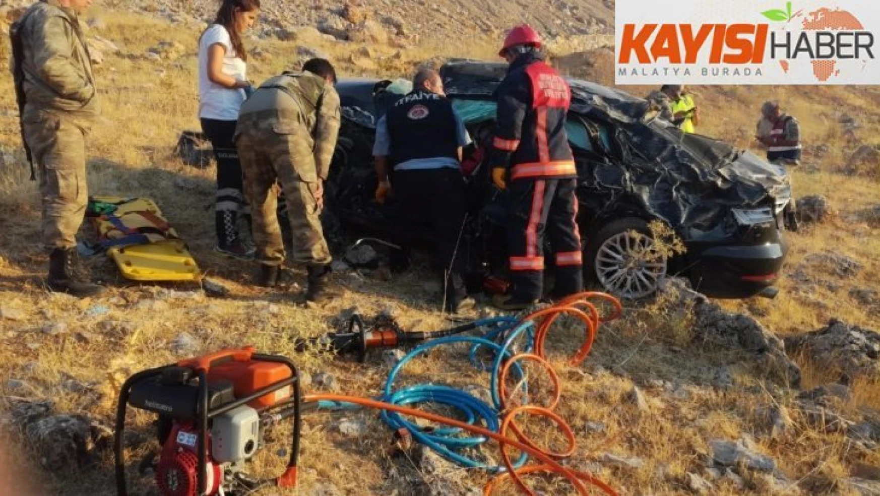 Doğanşehir'de araç şarampole yuvarlandı