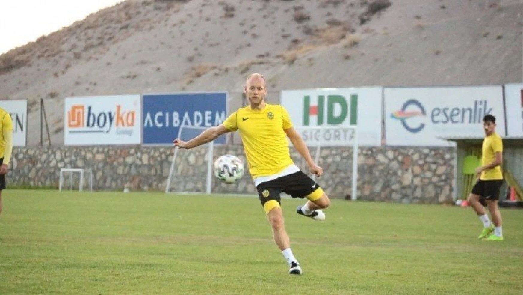 Semih Kaya: 'En büyük hedefim Yeni Malatyaspor ile Avrupa kupalarına gitmek'