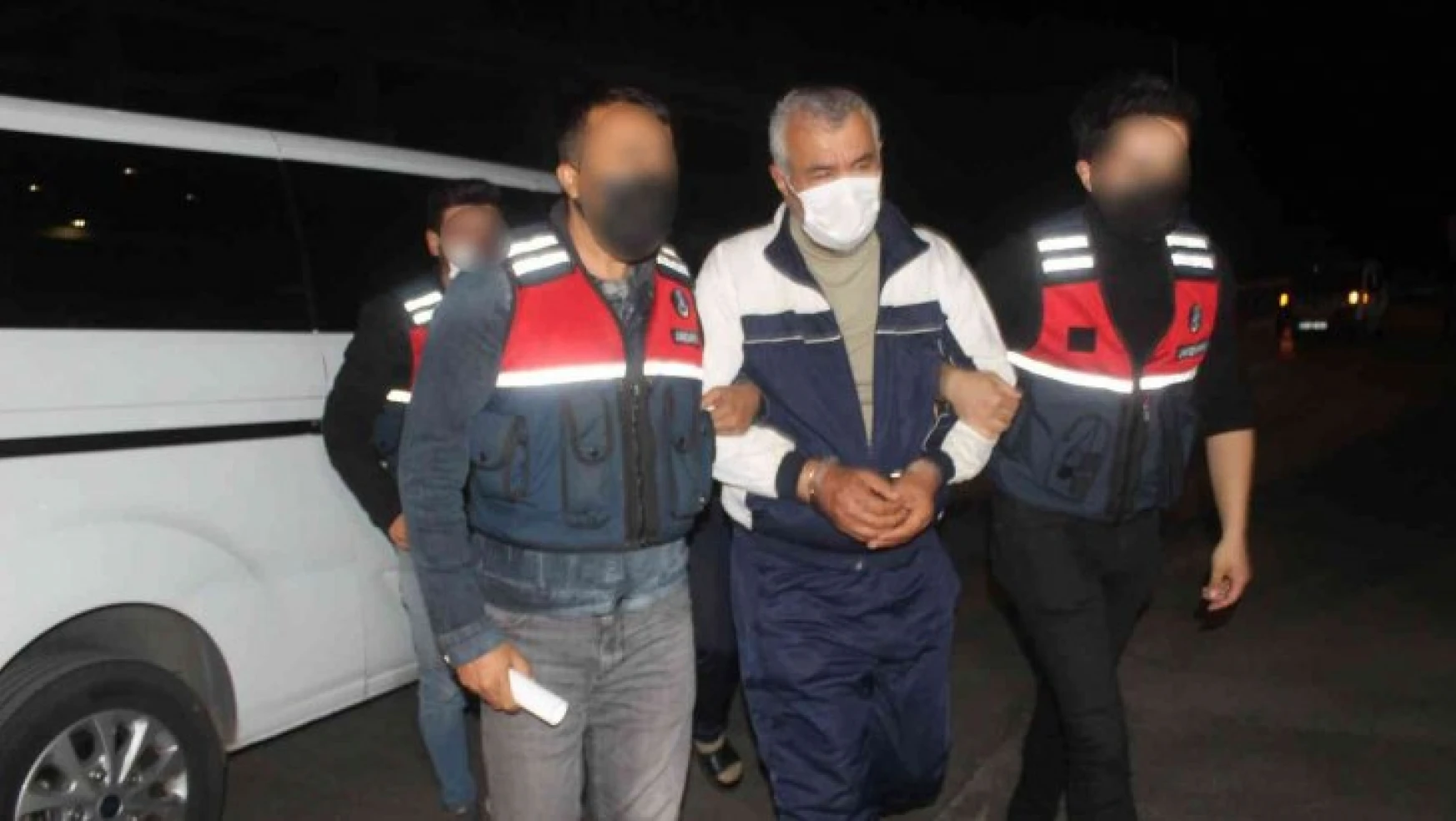 Sınırda yakalanan eski HDP'li başkan ve iş adamı Adıyaman'a getirildi