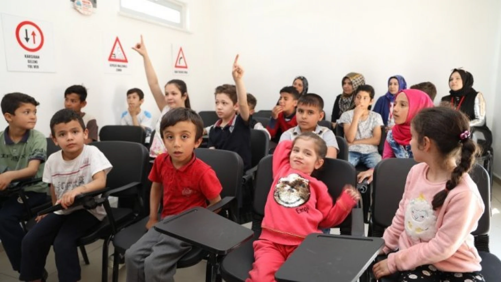 Suriyeli öğrencilere trafik eğitimi verildi