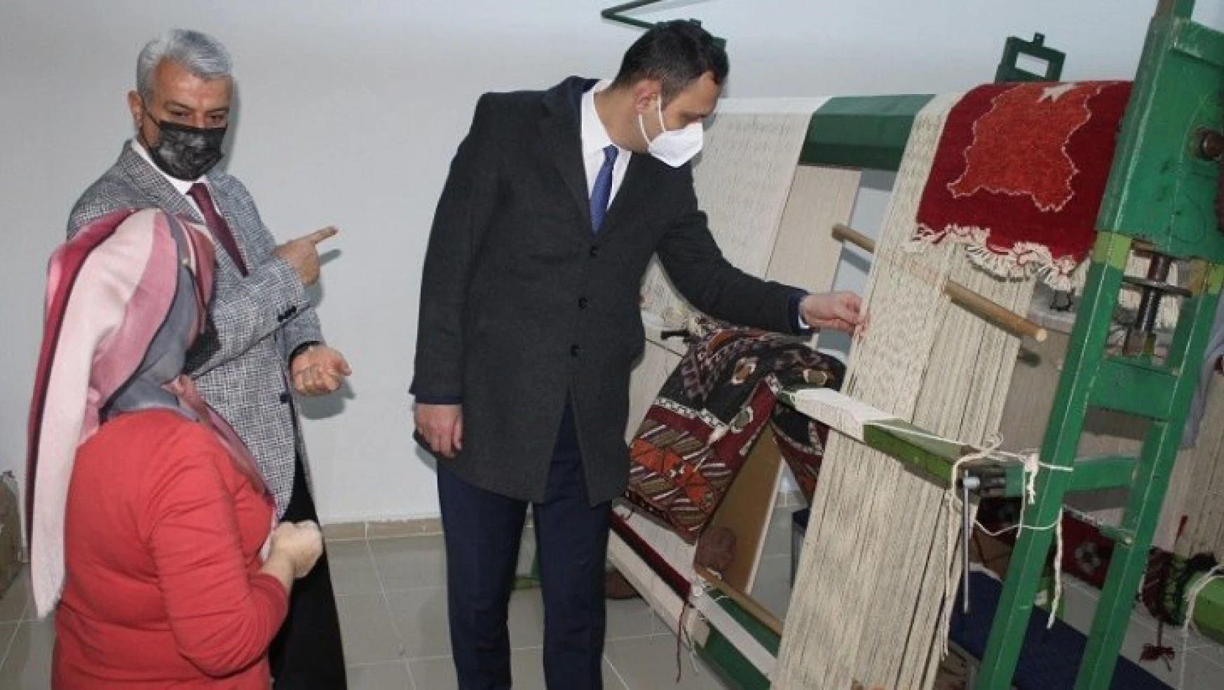 Yazıhan'da tekstil atölyesi açıldı