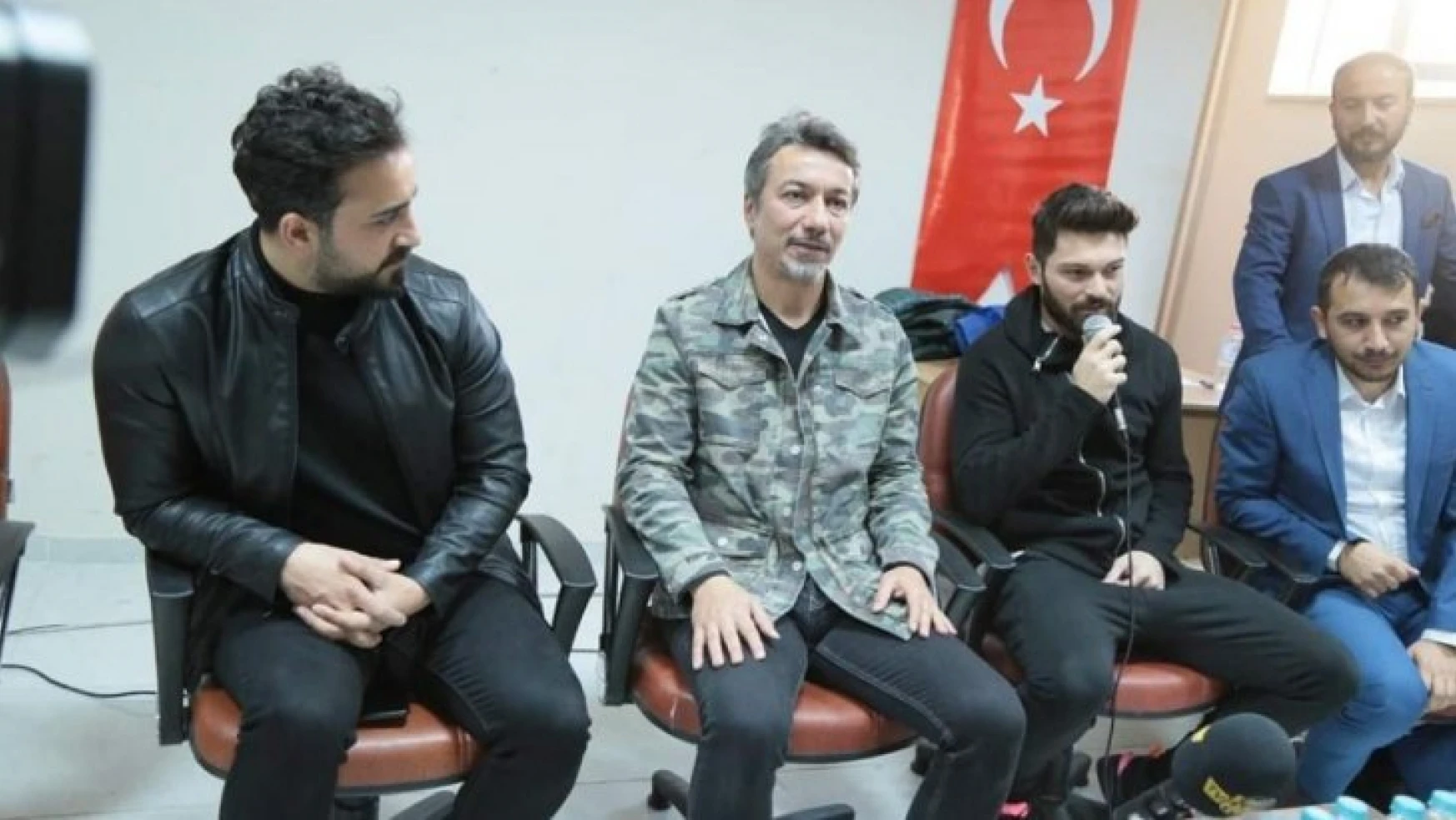 Yeni Malatyaspor'da Ali Ravcı ve Eren Tozlu öğrencilerle bir araya geldi