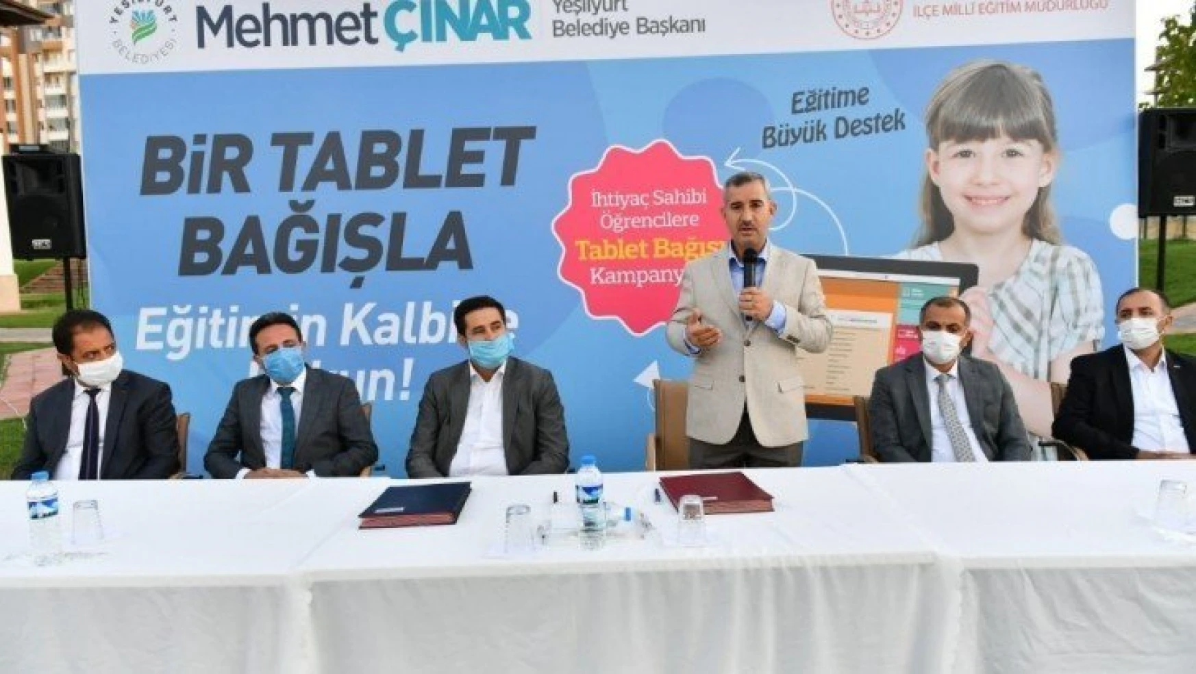 Yeşilyurt Belediyesinden tablet bağış kampanyasına destek