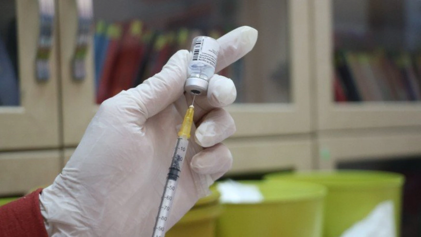 Yoğun bakımda tedavi görenlerin yüzde 95'i aşı yaptırmayanlar