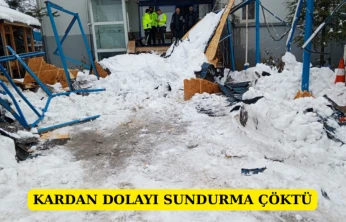 Kardan Dolayı Sundurma Çöktü