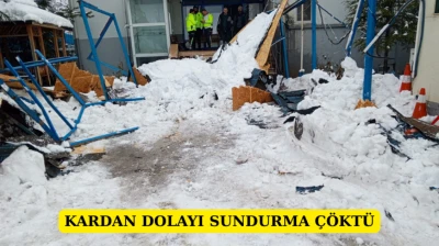 Kardan Dolayı Sundurma Çöktü