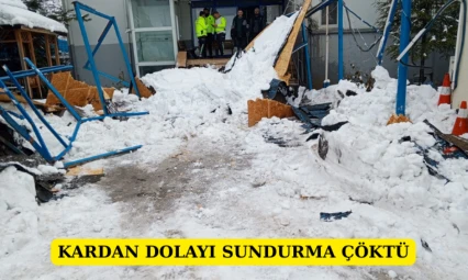 Kardan Dolayı Sundurma Çöktü