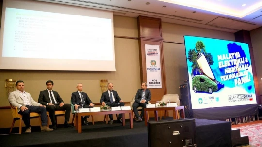 'Elektrikli ve Hibrit Araç Teknolojileri' paneli düzenlendi