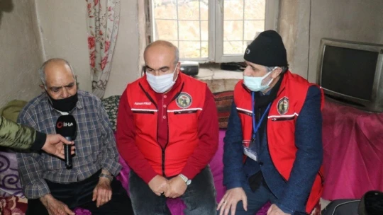 'Vefa'lı görevliler yaşlıların umudu oluyor