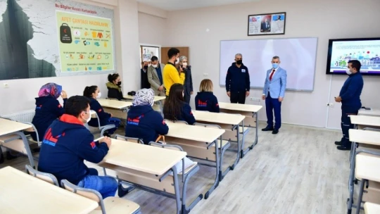 112 personeline deprem eğitimi