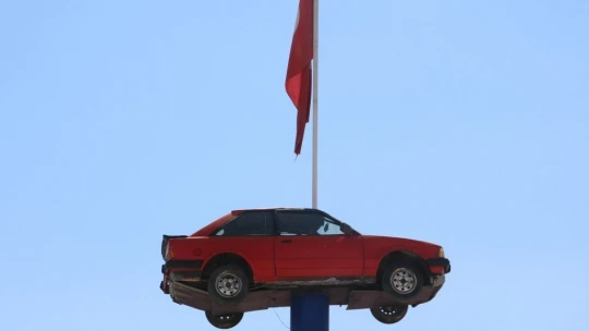 1984 model otomobili gören bir daha bakıyor