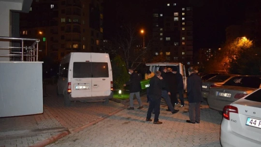 2 çocuk babası şahıs banyoda ölü bulundu