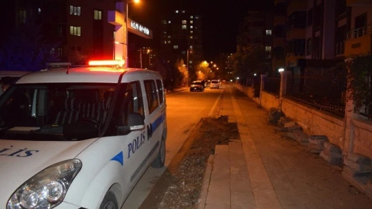 2 çocuk babası şahıs banyoda ölü bulundu