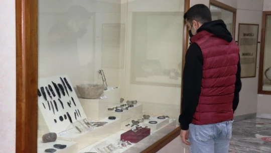 2000 yıllık yağdanlık Malatya Arkeoloji Müzesi'nde sergileniyor