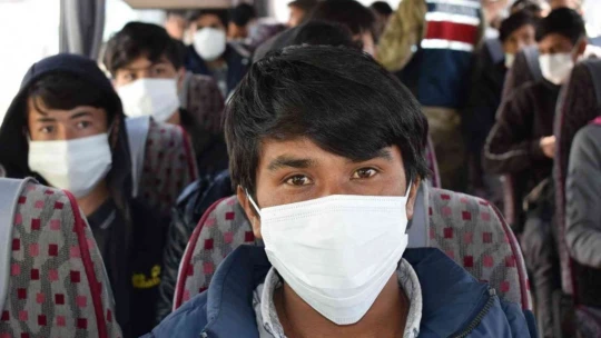 227 kaçak göçmen daha sınır dışı edildi