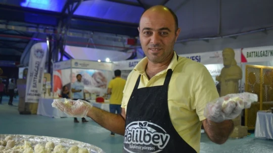 25'inci Kayısı Festivali Fuarına yoğun ilgi