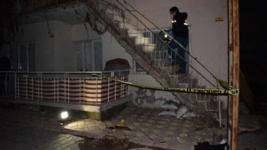 3 metre yükseklikten düşen alkollü şahıs yaralandı