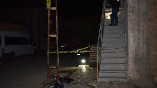 3 metre yükseklikten düşen alkollü şahıs yaralandı