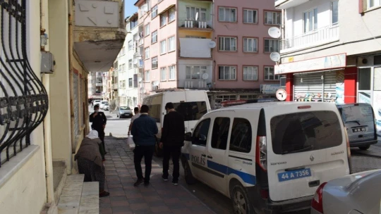 Öldüğünü 30 gün sonra fark ettiler