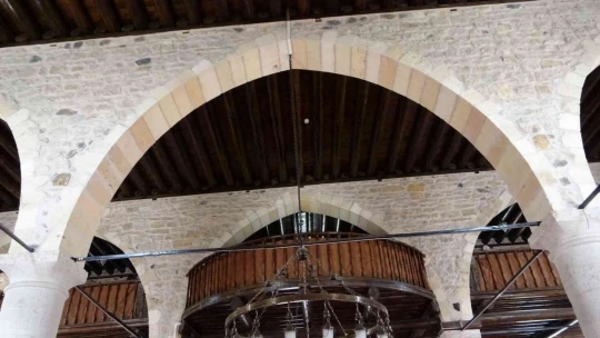 683 yıllık tarihi cami görenleri hayran bırakıyor