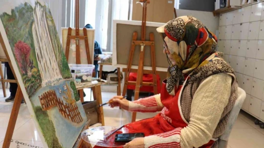 70'inde resme başladı