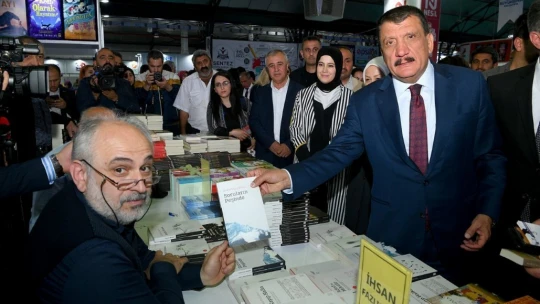 9.Malatya Anadolu Kitap ve Kültür Fuarı kitapseverlerle buluştu