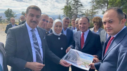 Adalet Bakanı Bozdağ, Malatya'da yeni adliye binası alanını inceledi