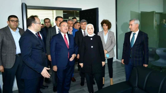 Adalet Bakanı Bozdağ, Malatya'da yeni adliye binası alanını inceledi