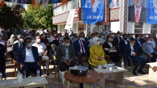 AK Parti Akçadağ ilçe kongresi yapıldı