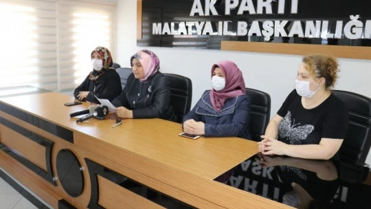 AK Parti'den sokak hayvanları için basın açıklaması