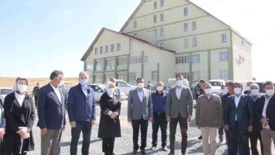 AK Parti heyeti Yazıhan'da