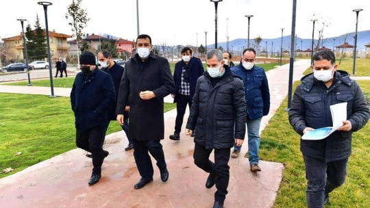 AK Partili heyet yatırımları inceledi