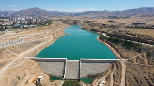 AK Partili heyet yatırımları inceledi