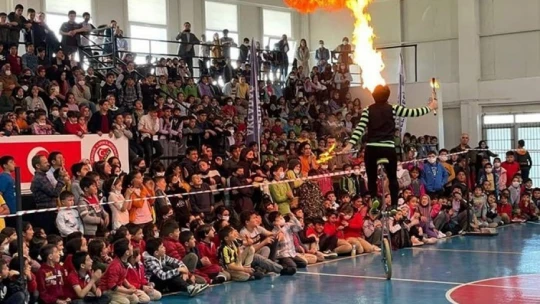 Akçadağ'da 23 Nisan kutlamaları erken başladı