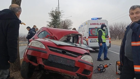 Akçadağ'da feci kaza: 1'i ağır 2 yaralı