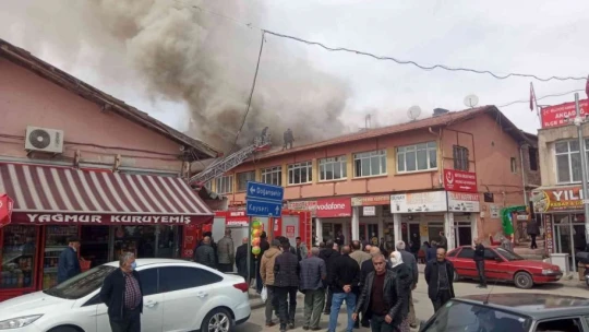 Akçadağ'da korkutan yangın