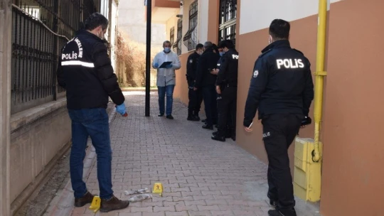 Alacak verecek meselesinde kan aktı