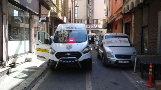 Alacak verecek tartışması kanlı bitti: 1 yaralı
