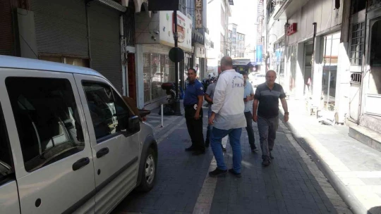 Alacak verecek tartışması kanlı bitti: 1 yaralı